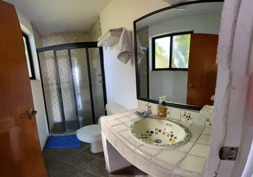 Casa En Venta En Teques Frente Al Lago