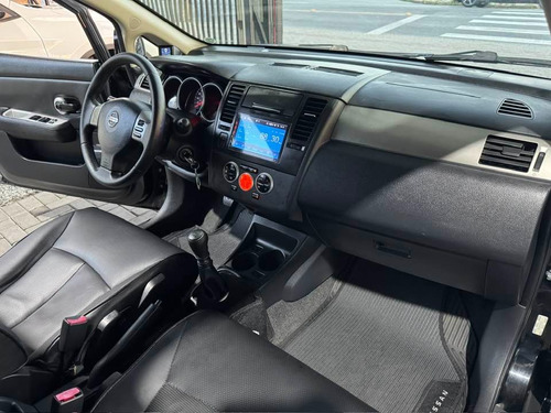Nissan Tiida 1.8 SL 16V FLEX 4P MANUAL
