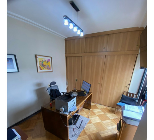 Vendo 2 Excelentes/amplios Deptos Antiguos Pero Remodelados