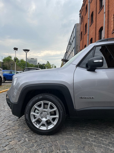Imagen 4 de 16 de Jeep Renegade Sport At