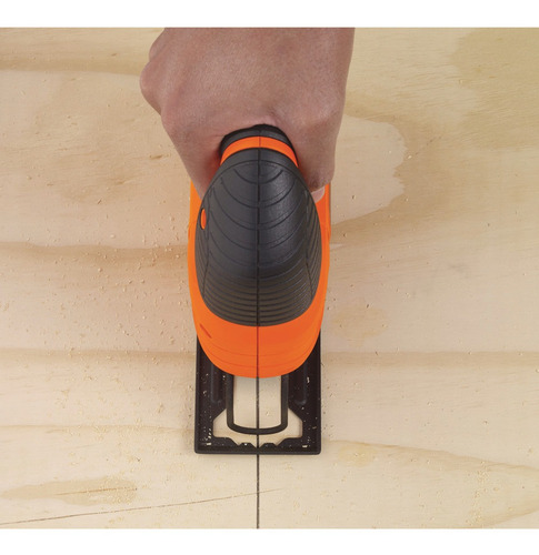 Imagen 8 de 11 de Sierra Caladora Para Madera Con Hoja 420w Black & Decker