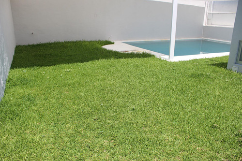 Casa Con Alberca En Fraccionamiento Con Seguridad Y Vista Al Lago De Tequesquitengo