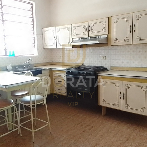 Imagen 4 de 14 de Casa En Alquiler Urb Trigal Norte Super Amplia Calle Cerrada (hg)