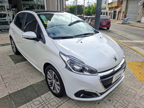 Peugeot 208 1.6 Allure