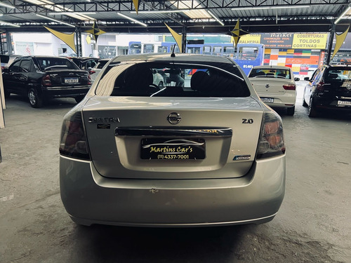 Nissan Sentra 2.0 Flex 4p