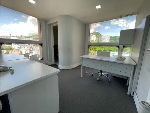 Oficina Las Mercedes 175 M2