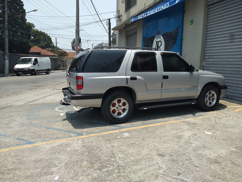 Imagem 5 de 14 de Chevrolet Blazer 2001 2.4 5p
