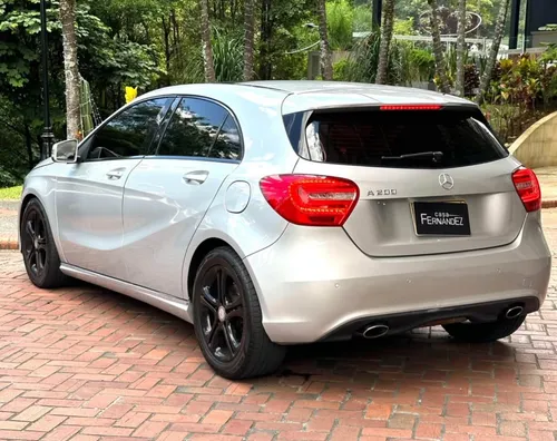 Mercedes Benz A200