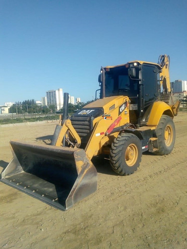 Retroexcavadora Caterpillar 416f2 4x4