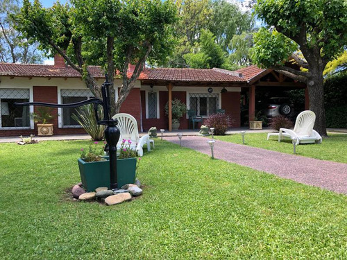 Venta Quinta En Ezeiza Casa Sobre Parque De 1834 M2 - El Trébol