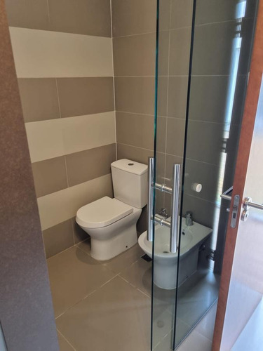Imagen 20 de 30 de Altos De La Tahona , Casa De 300 M2 Y 1150 M2 De Terreno, 4 Dormitorios, Piscina, Minimalista !!