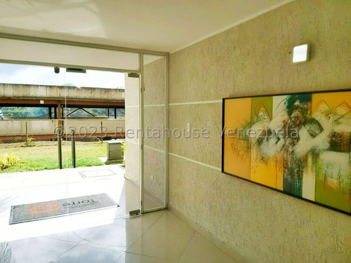 Imagen 24 de 27 de Apartamento Un Nivel Remodelado En Calle Cerrada En Venta En Los Naranjos Humboldt Caracas