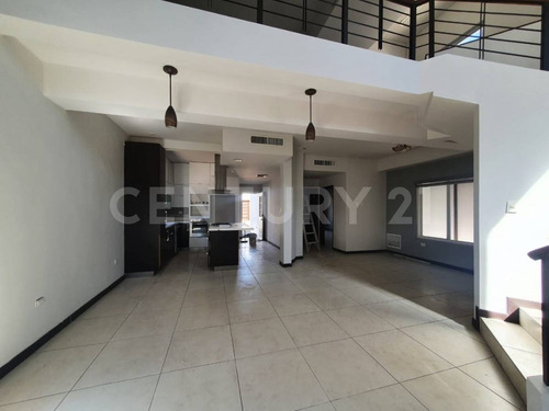 Imagen 3 de 26 de Casas En Venta Zona Fashion Mall Castello Chihuahua