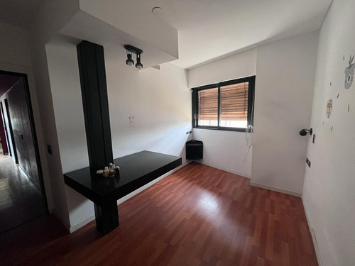 Penthause De 5 Ambientes, Terraza, Quincho Y Parrilla - Flores