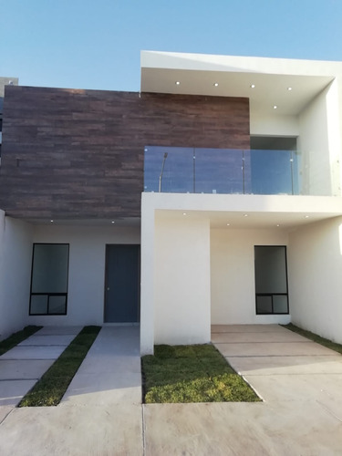 Casa En Venta En Viñedos, Torreón 