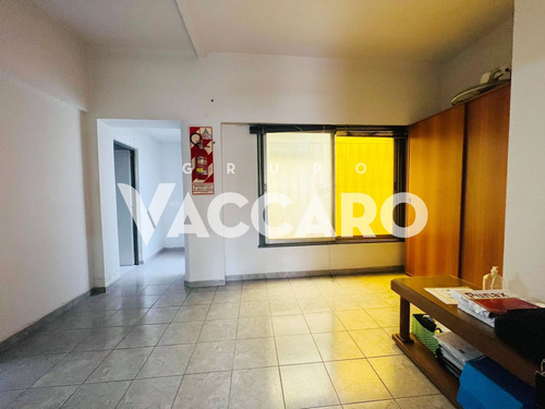 Venta De Local Comercial, Morón.