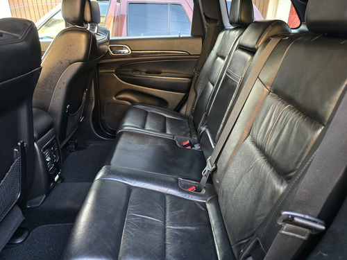 Jeep Grand Cherokee Laredo V6 Lujo 4x2 At