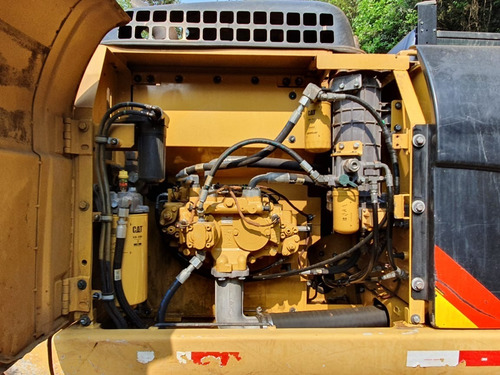 Escavadeira Hidráulica Caterpillar 320 D2l Ano 2017