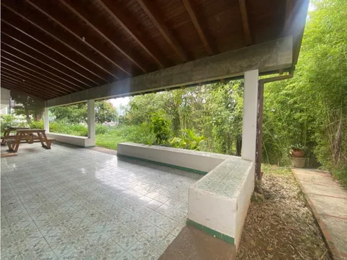 Se Alquila Casa 1000m2 Valle Alto 5301