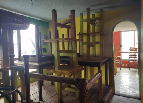 Edificio Comercial - Universidad