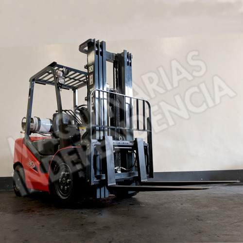 Imagen 1 de 11 de Autoelevador Heli 3000 Kg Nafta Gas Nissan Cpqyd30 Desplazad