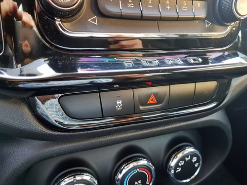 Imagen 13 de 15 de Fiat Toro 2.0 Tdi Freedom 4x2 Manual De 6ta