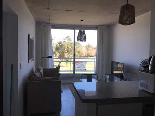 Imagen 3 de 14 de Departamento En Venta Ubicado En Punta Del Este, Punta Del Este / Maldonado