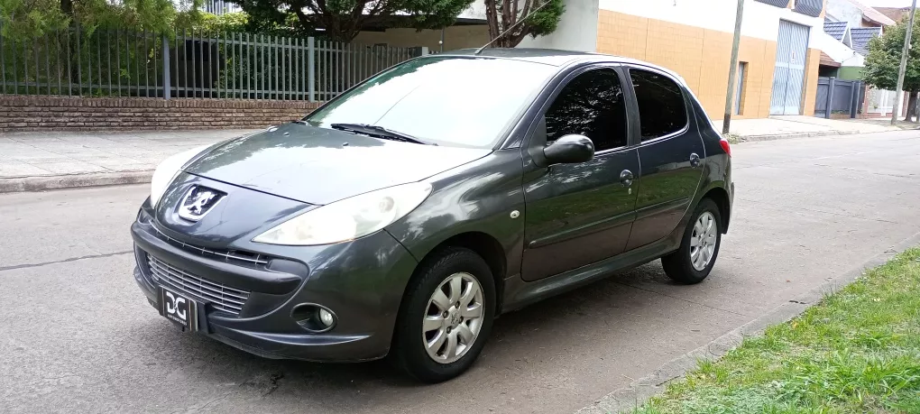 Peugeot 207 1.4 Xs