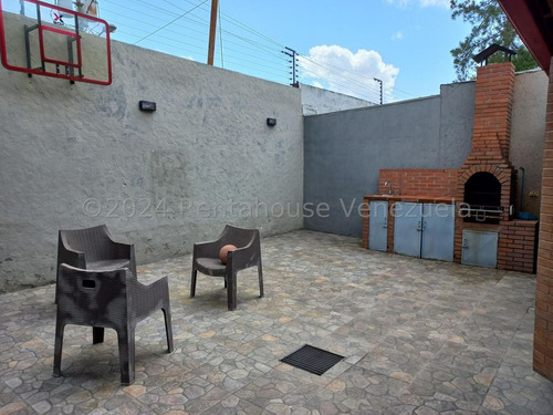Casa Amoblada En La Trinidad Mls #25-1356