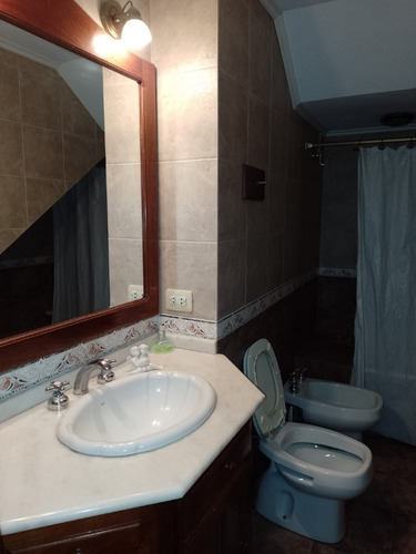 Imagen 18 de 24 de Venta De Chalet En Adrogué
