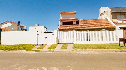 Venta Casa 4 Ambientes Garage  Parque- La Serena