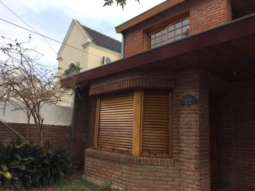 Casa Amplia En Venta En San Fernando - Punta Chica Alto