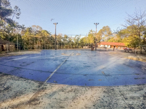 02 Quadras De Futebol Mais Quiosque Com Churrasqueira E Amplo Estacionamento. - 3579175l