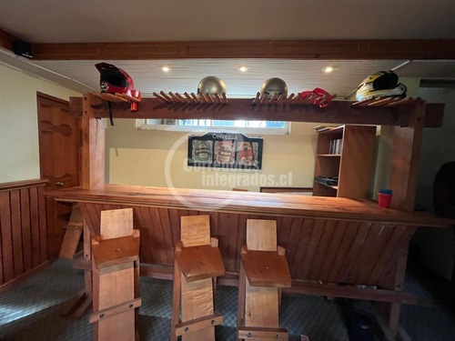 Casa En Venta De 6 Dorm. En Santo Domingo