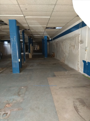 J.s Local Comercial Sobre Avenida