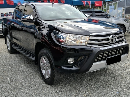 Hilux 2.8 Srv 4x4 4p Automatica 2017/17