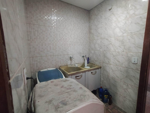 Imagem 6 de 23 de Casa 4 Quartos, 2 Suítes E Garagem Para 4 Carros No Jardim Riacho Em Contagem - 27397