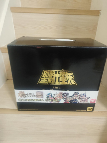 Saint Seiya 5 Bronce + Sagitario En Caja Negra Bandai Hk (Usado)