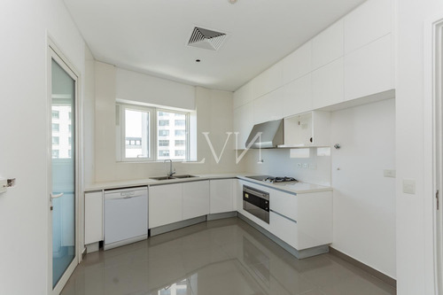 Venta-alquiler Departamento 3 Ambientes En Alvear Tower, Puerto Madero