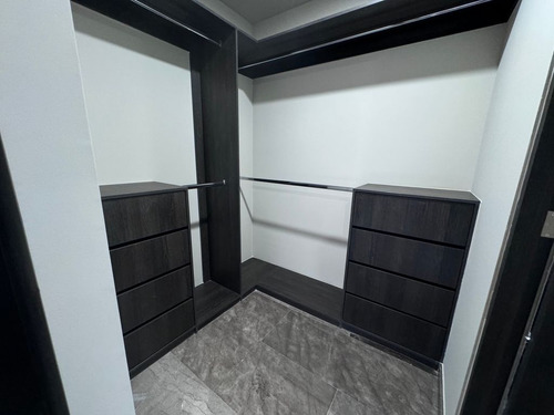 Departamento De Lujo En Venta En Punto Sur