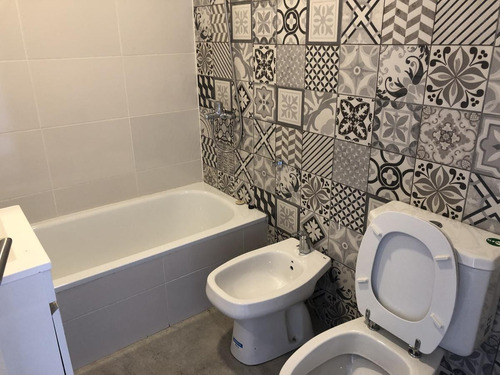 Imagen 3 de 9 de Departamento 2 Ambientes A Estrenar En Venta - Castelar Norte - Financia
