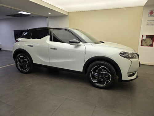 D·S Ds DS 3 CROSSBACK PURETECH 155 RIVOLI AT8