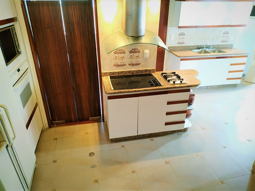 Imagen 7 de 27 de Venta De Casa En La Urb. Terrazas Del Club Hípico, Municipio Baruta