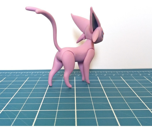Imagem 4 de 6 de Espeon Pokémon Figure Tomy Action Pose 7,3 Cm