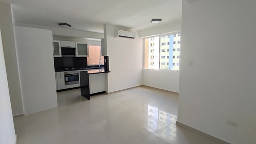 Imagen 2 de 13 de Apartamento En La Trigaleña - Bárbara Palace