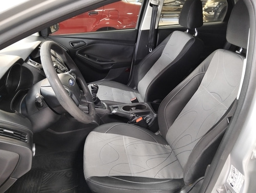 Ford Focus 5p 1.6l N Mt S