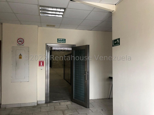 Imagen 8 de 15 de Leida Falcon Rentahouse Vende Galpon En Castillito San Diego 22-25538 Lf