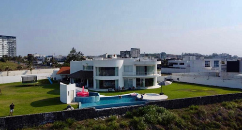 Residencia En Venta En Playas Del Conchal