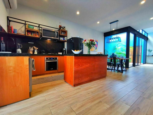 Imagen 13 de 30 de Venta De Hermosa Casa Azul En El Centro De Mérida.