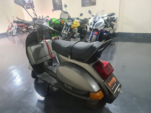 Imagem 6 de 7 de Piaggio Vespa Px200e